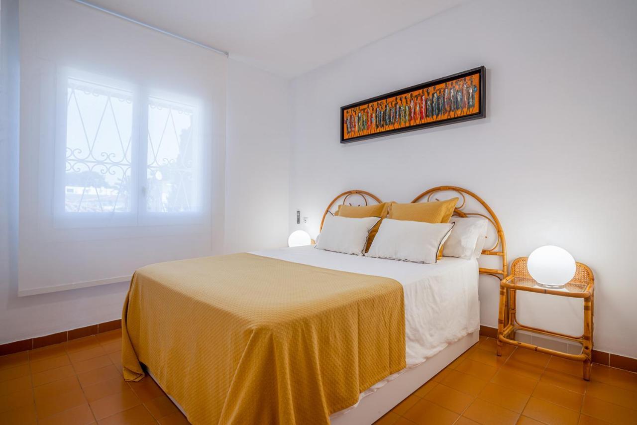 Beach House Cambrils Apartamento En Primera Linea De Playa Buitenkant foto